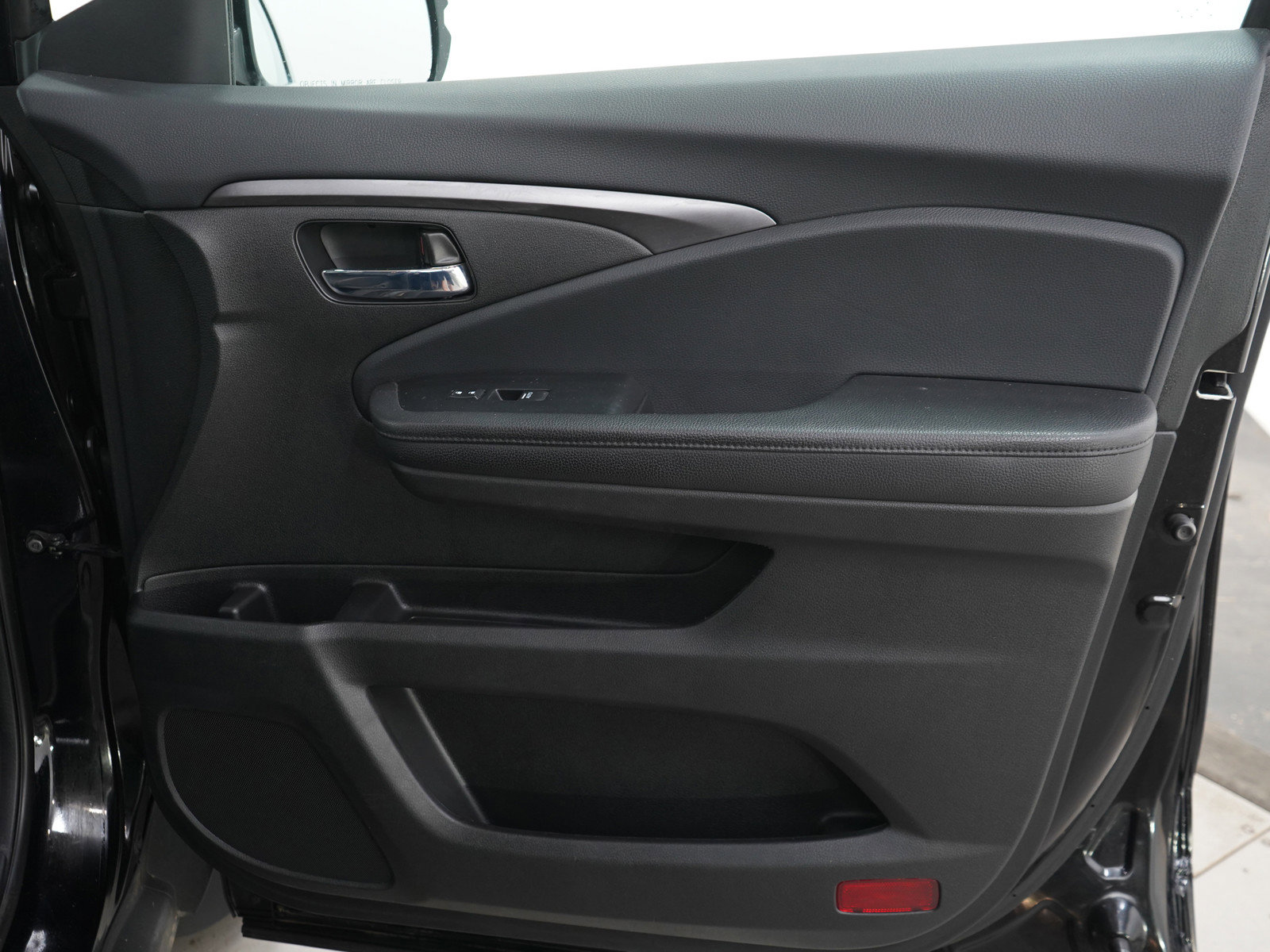 Used 2022 Honda Pilot Black Edition image 13