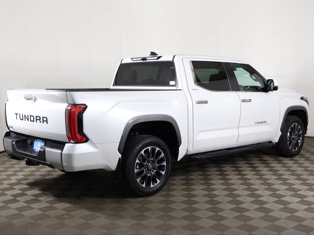 Used 2025 Toyota Tundra Limited AWD/4WD image 11