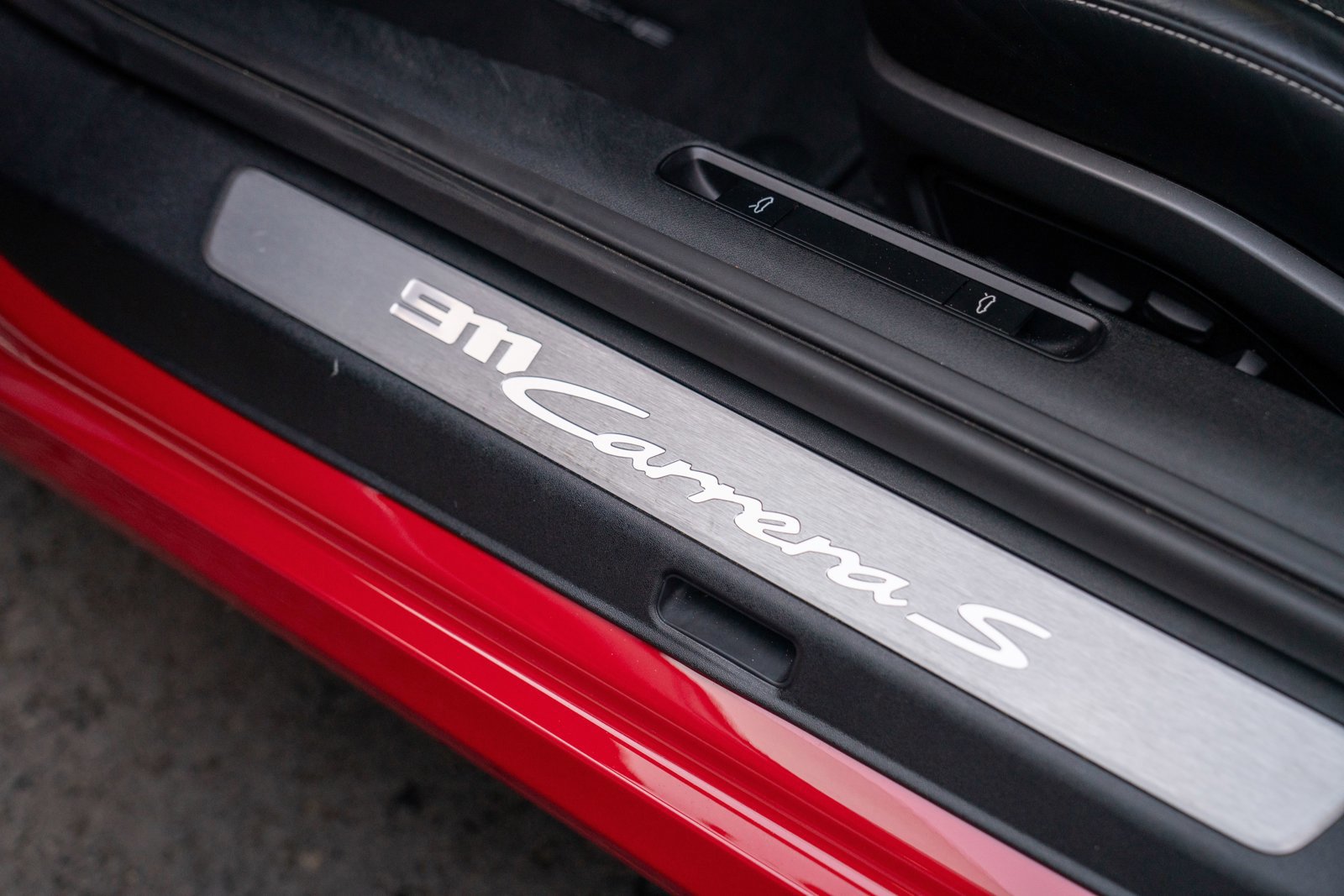 Certified 2022 Porsche 911 Carrera S image 12