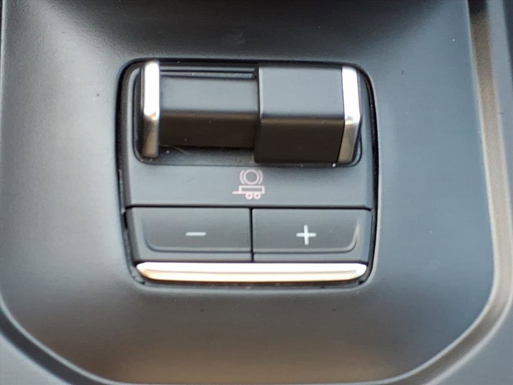 Used 2022 GMC Sierra 1500 AT4 w/ AT4 Premium Package image 19