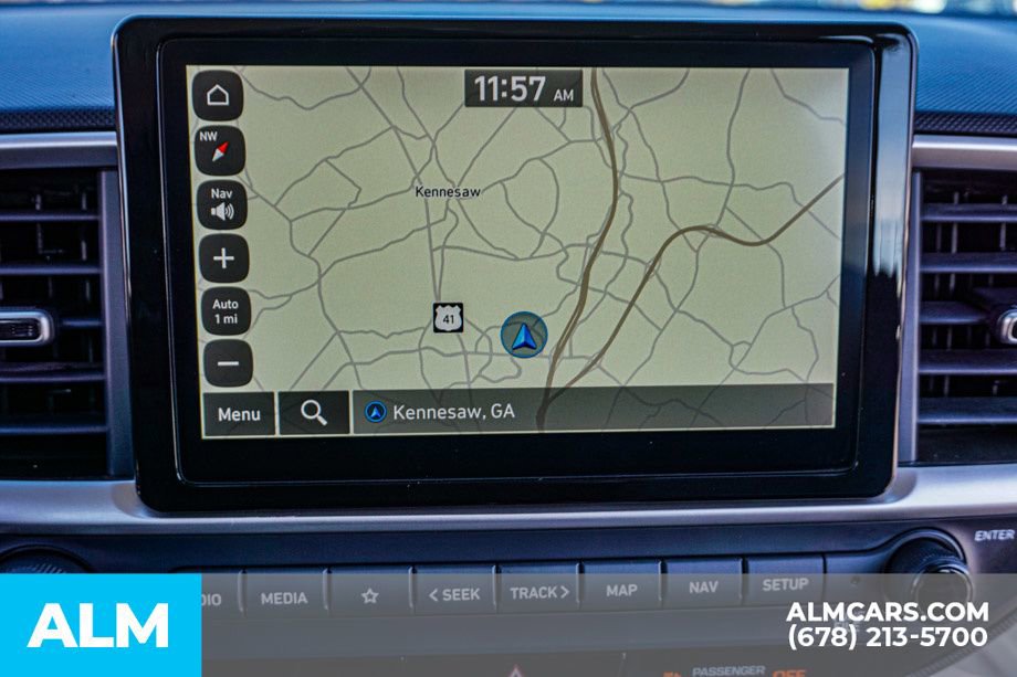 Used 2024 Hyundai Venue Limited image 35