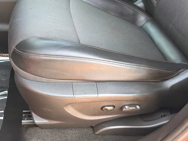 Used 2022 Chevrolet Trax LT w/ Driver Confidence Package AWD/4WD image 20