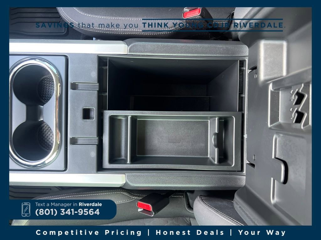 Used 2021 Nissan Titan SV w/ SV Convenience Package image 26