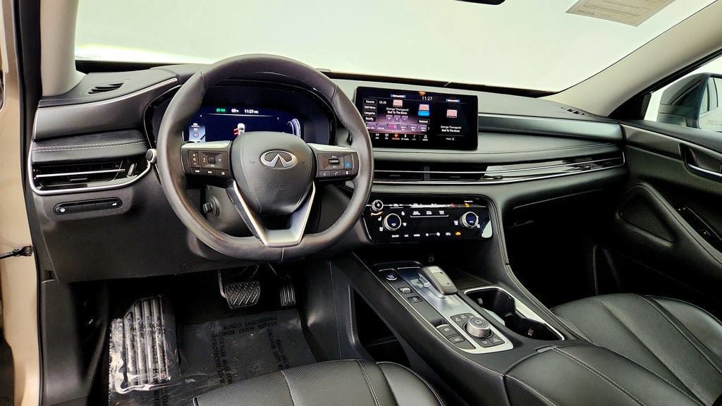 Used 2023 INFINITI QX60 Luxe AWD/4WD image 13