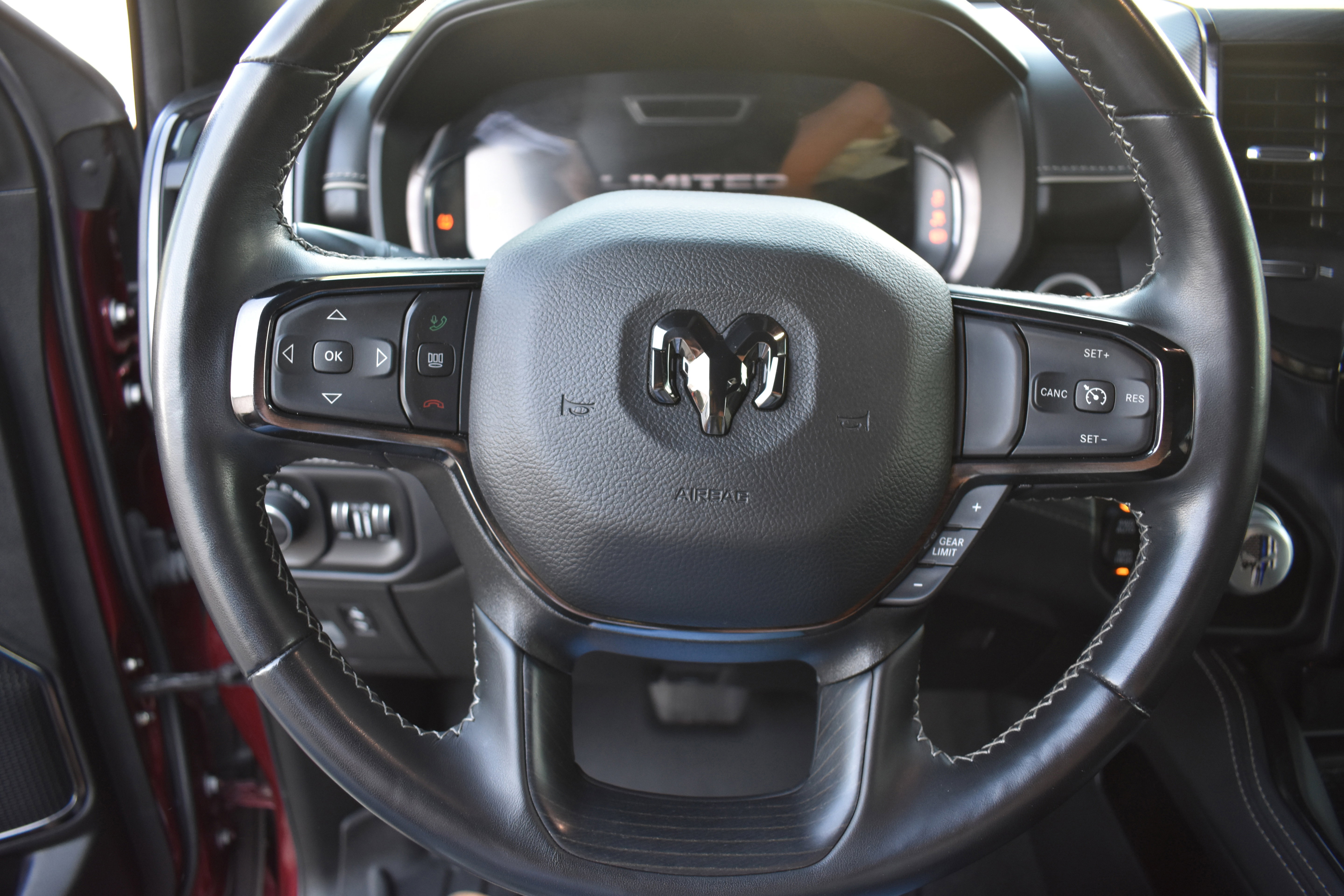 Used 2023 RAM 1500 Limited w/ Trailer Tow Group image 13