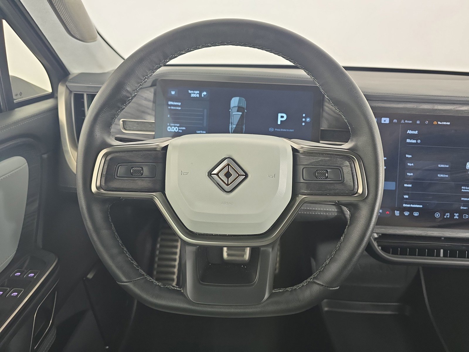 Used 2024 Rivian R1S Adventure AWD/4WD image 28