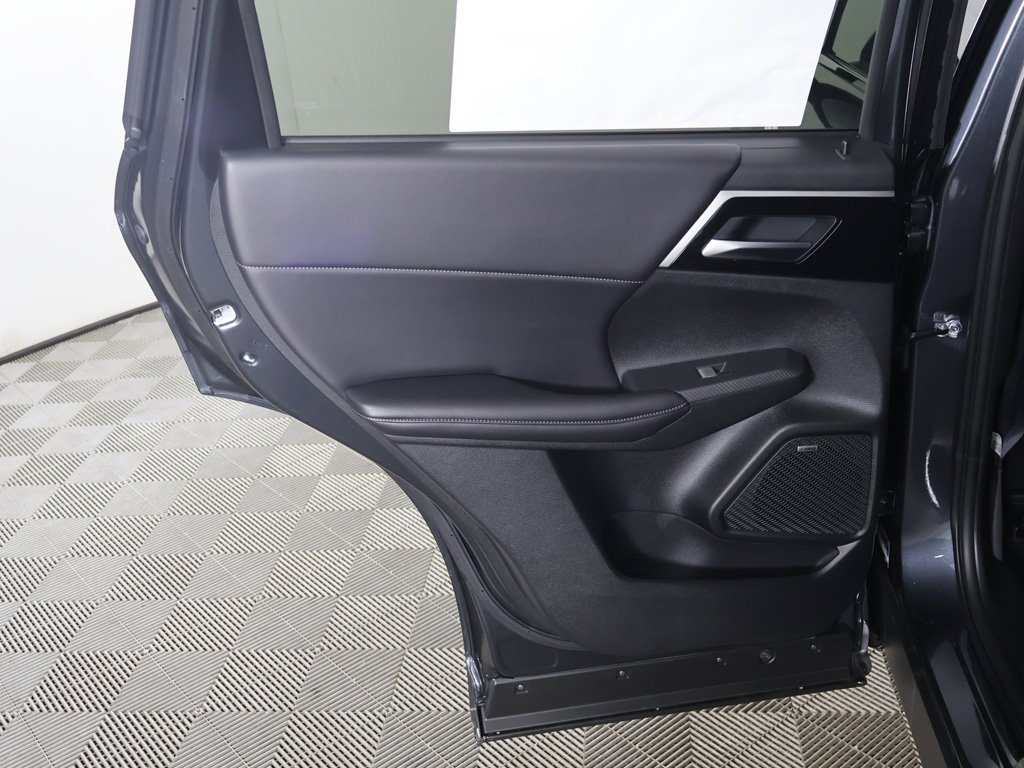 New 2026 Mitsubishi Outlander LE AWD/4WD image 21