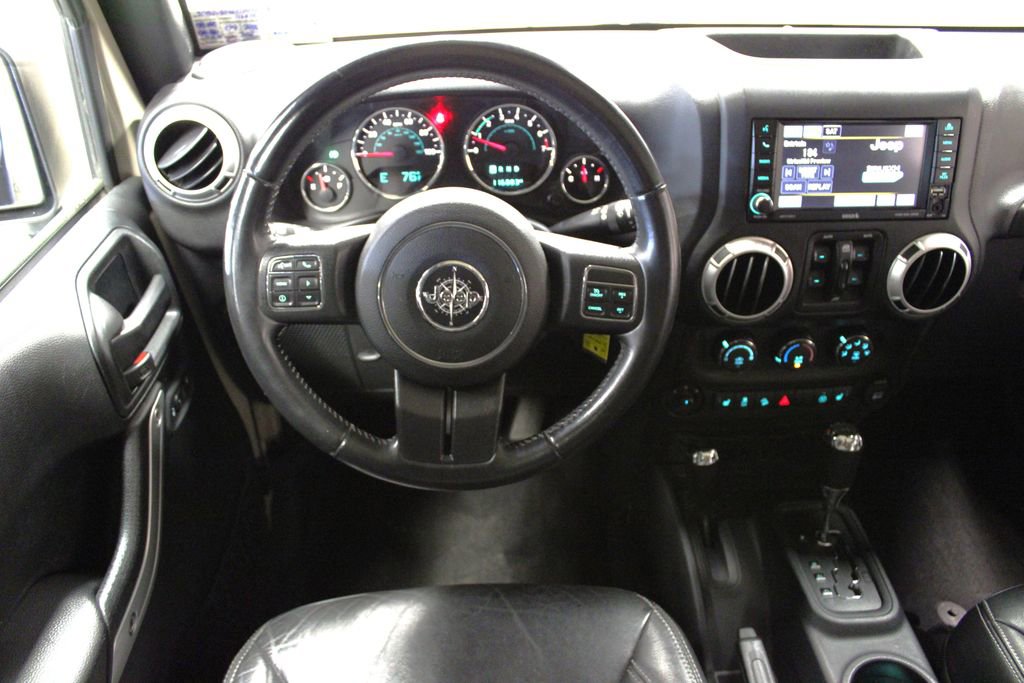 Certified 2016 Jeep Wrangler Unlimited Sahara w/ Max Tow Package image 13