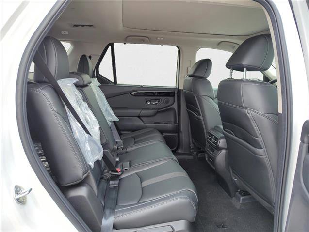 New 2025 Honda Pilot Touring image 15