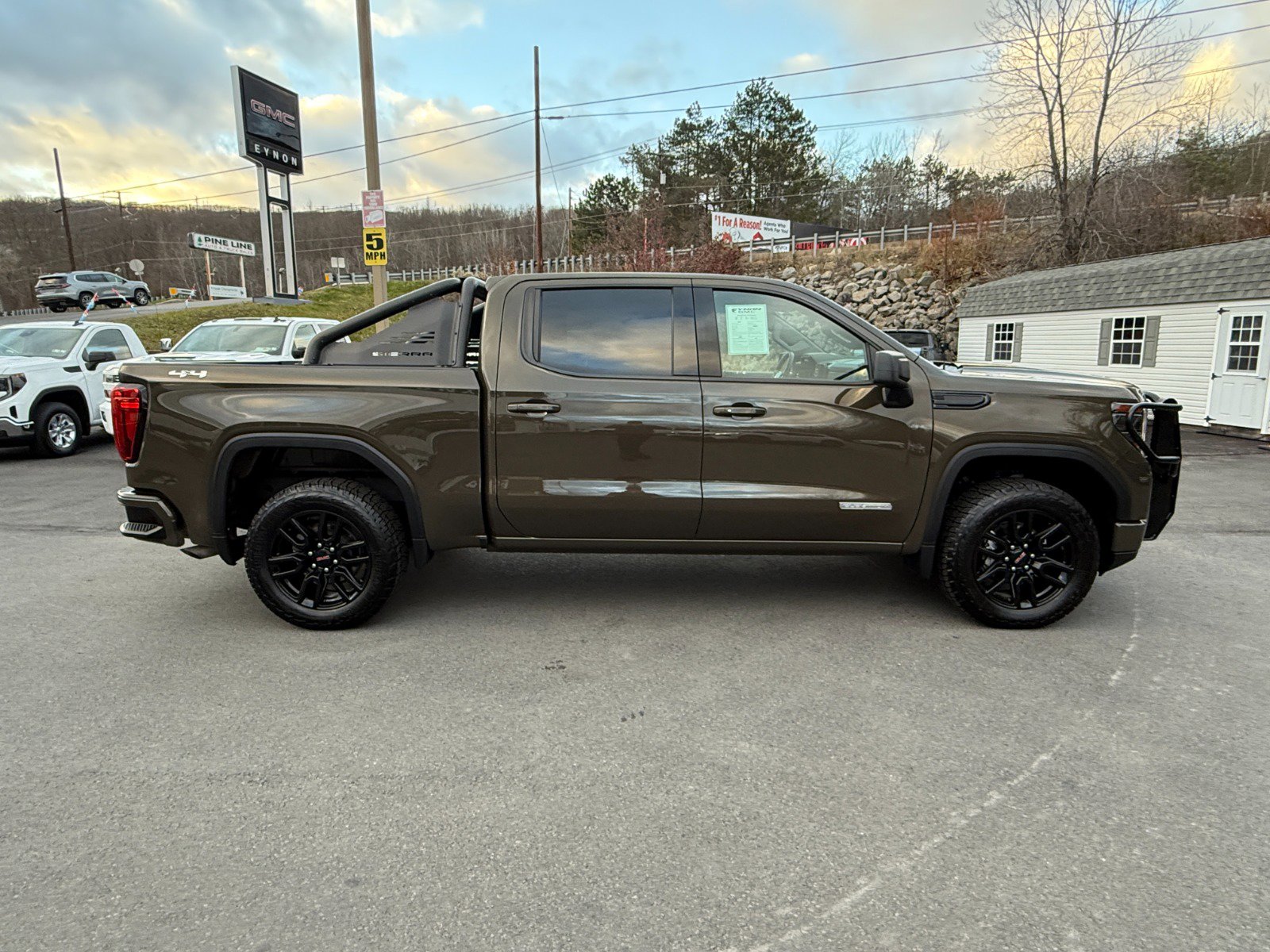 Used 2024 GMC Sierra 1500 Elevation image 6