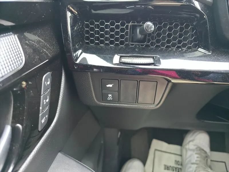 Used 2023 Honda CR-V Sport Touring image 30