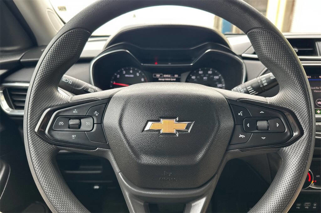 Used 2023 Chevrolet TrailBlazer LT image 24
