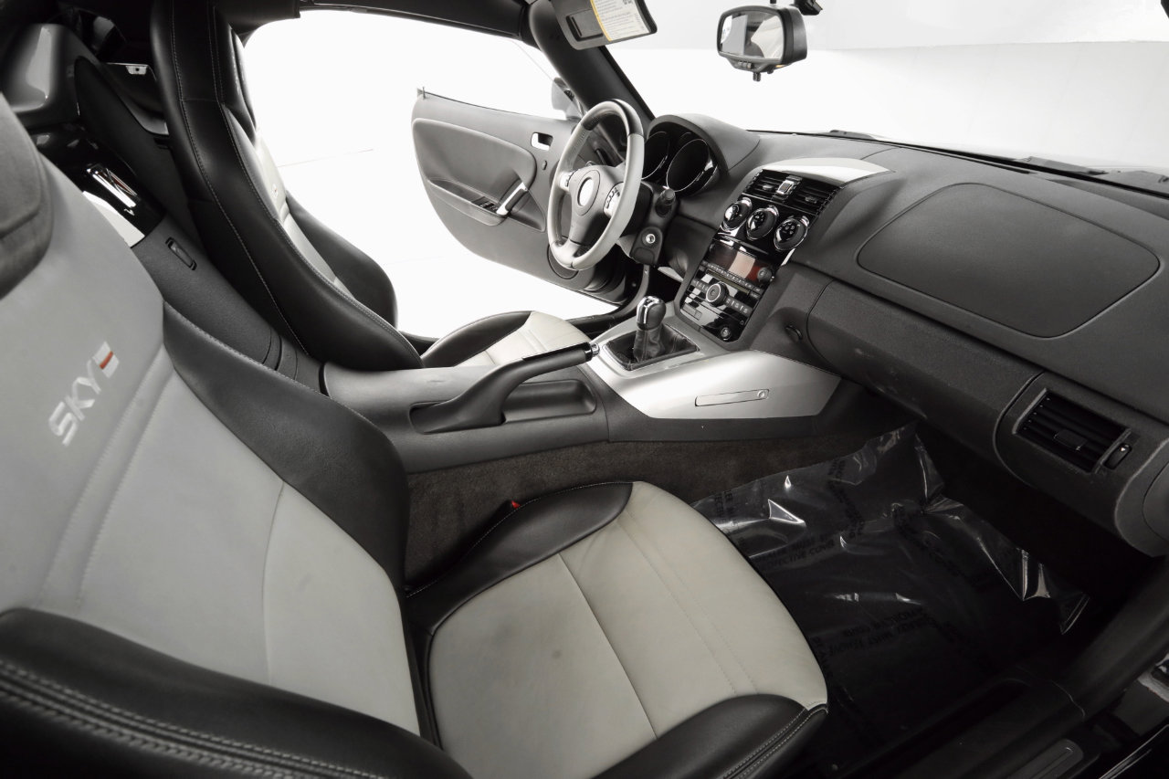 Used 2008 Saturn Sky Red Line Carbon Flash image 29