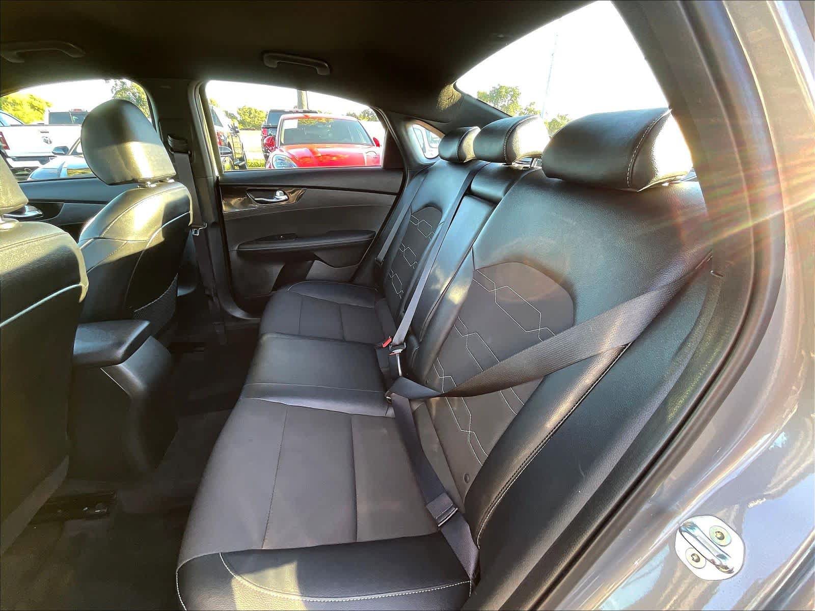 Used 2023 Kia Forte GT-Line w/ GT-Line Technology Package FWD image 27
