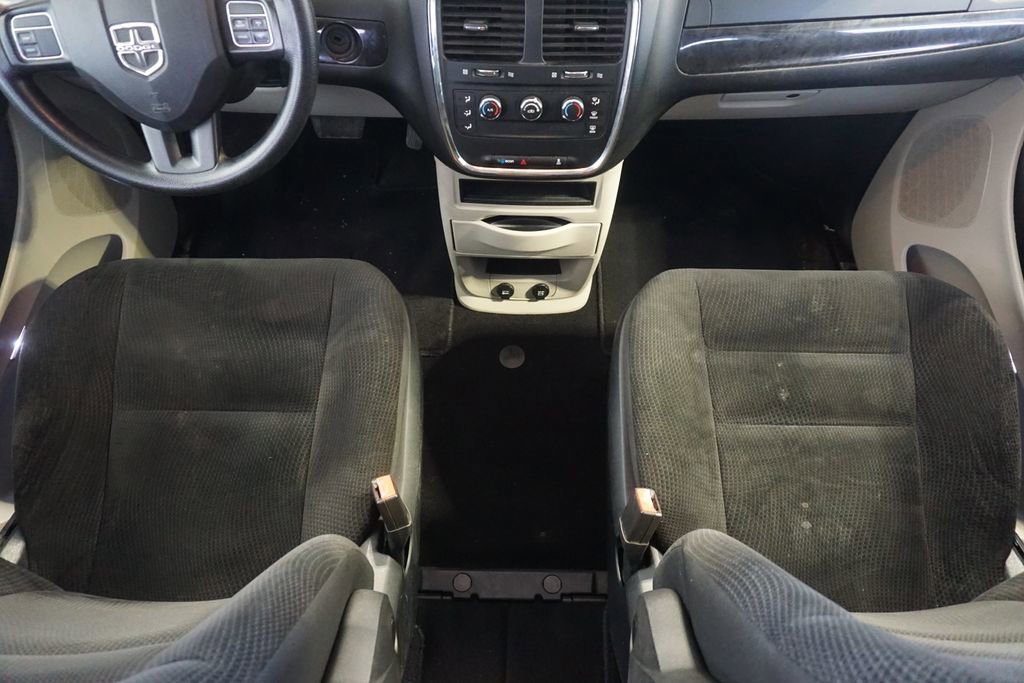 Used 2019 Dodge Grand Caravan SE image 22