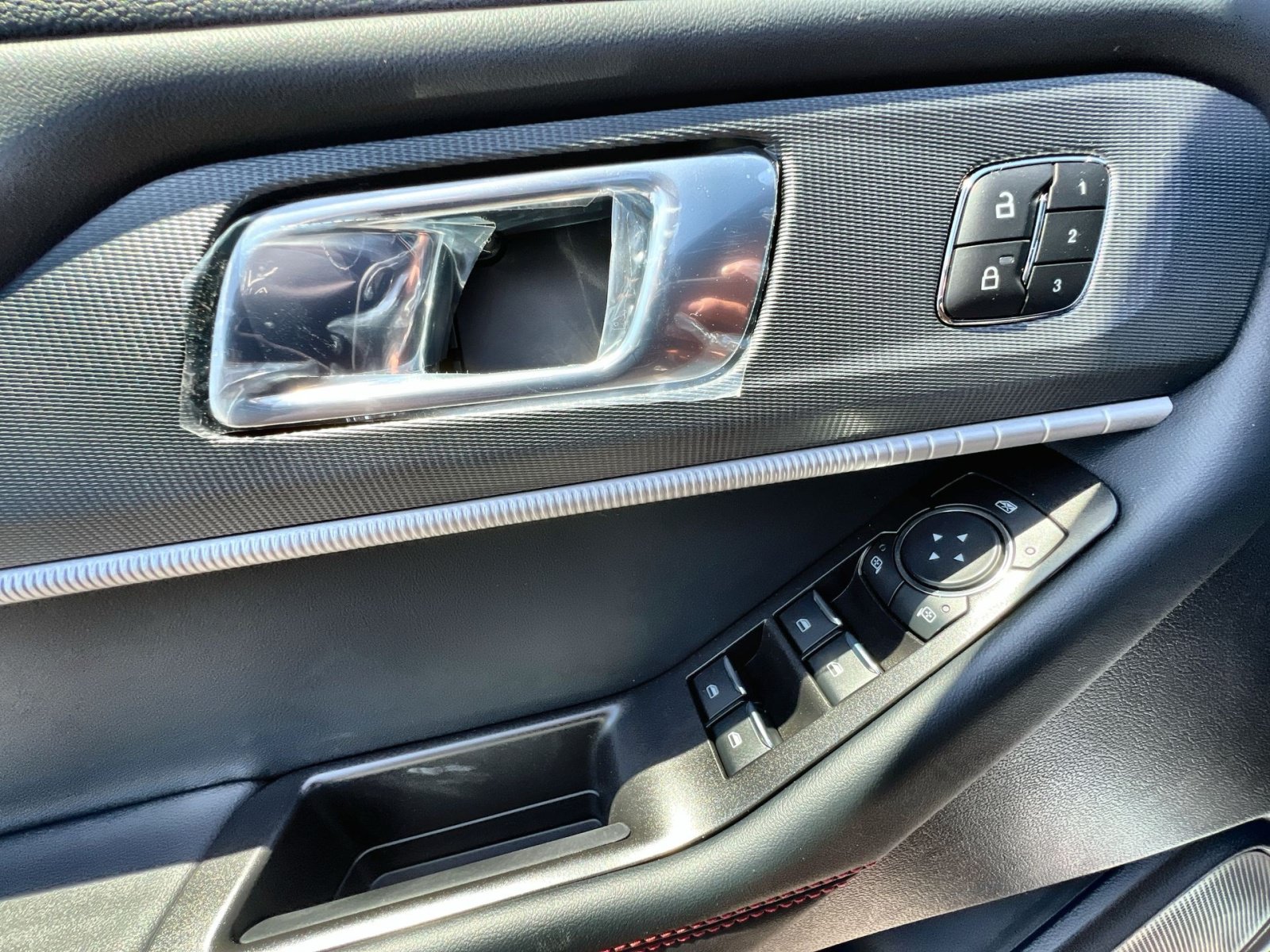 New 2026 Ford Explorer ST-Line w/ ST-Line Street Pack AWD/4WD image 23