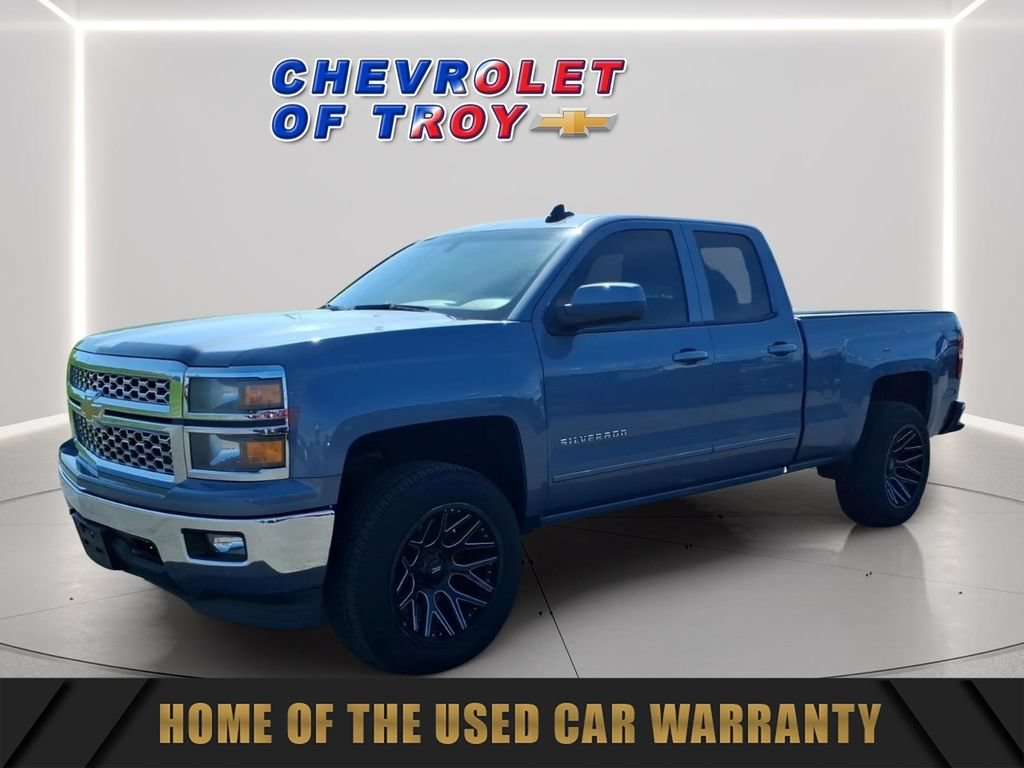 Used 2015 Chevrolet Silverado 1500 LT w/ LT Convenience Package AWD/4WD image 4