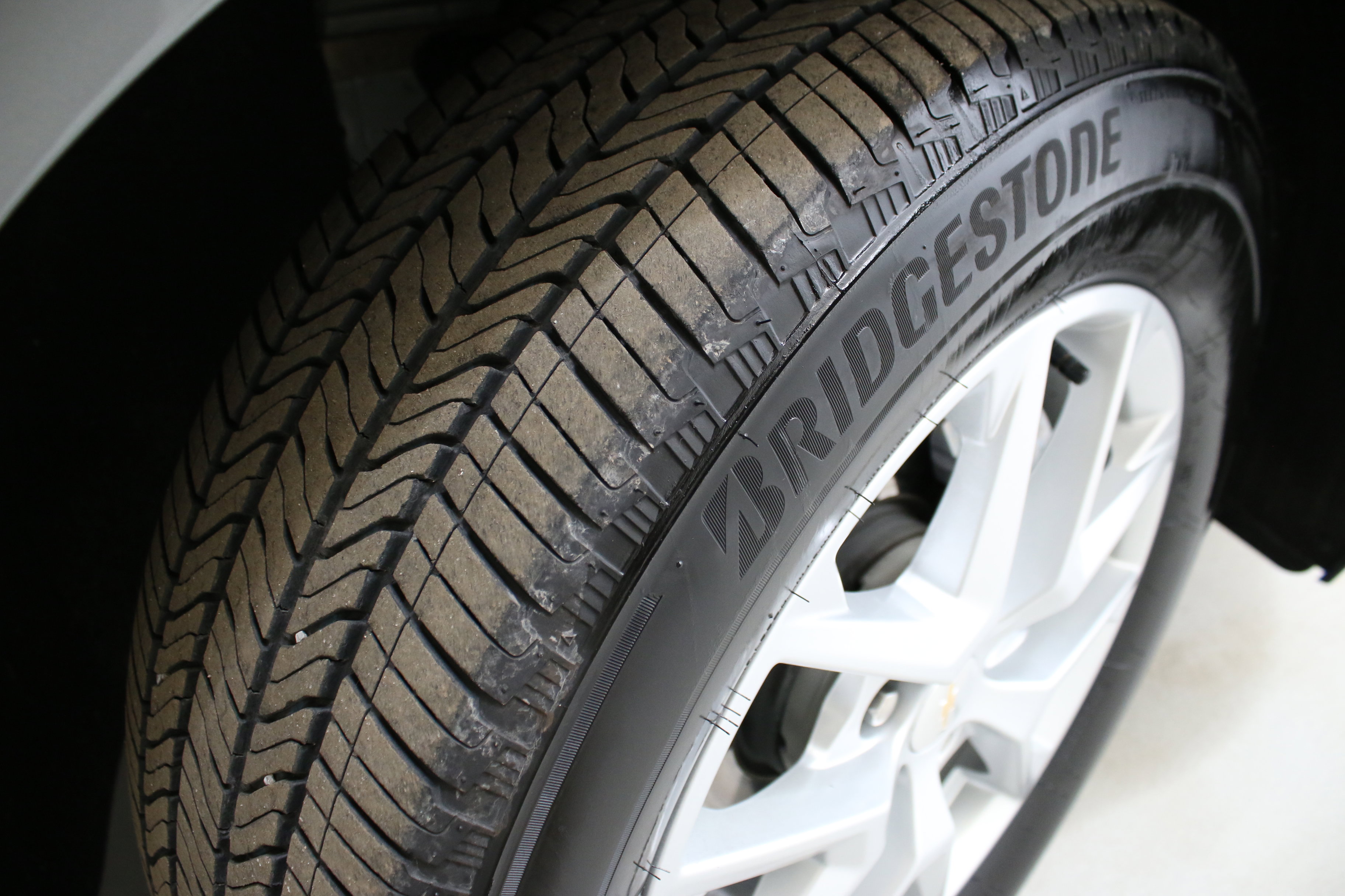 Used 2023 Chevrolet Equinox LS w/ LPO, Floor Liner Package AWD/4WD image 33