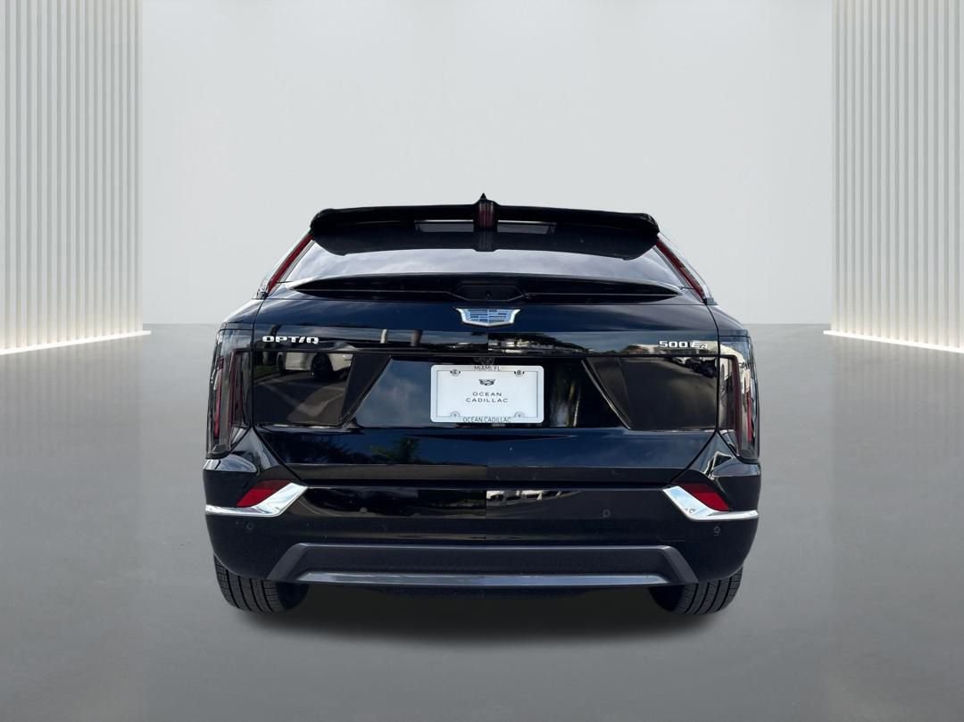 New 2025 Cadillac Optiq Luxury 2 image 6