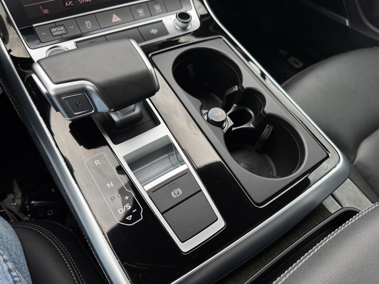 Used 2025 Audi Q7 2.0T Premium Plus w/ Premium Plus Package AWD/4WD image 30