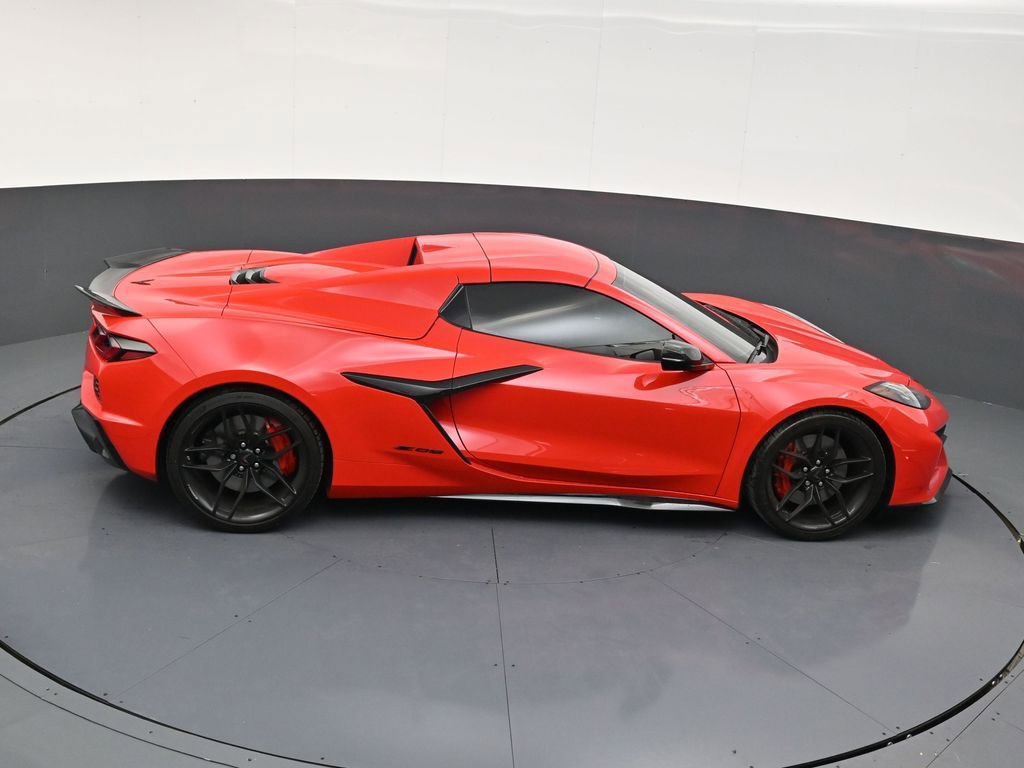 Used 2025 Chevrolet Corvette Z06 image 17