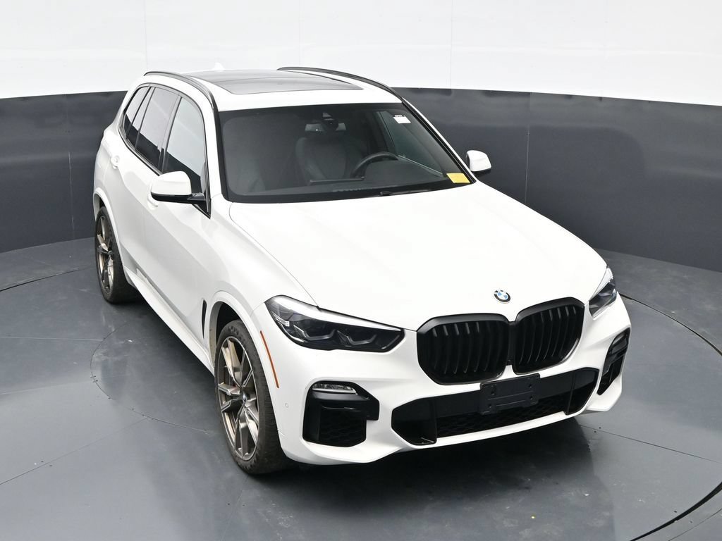 Used 2021 BMW X5 M50i AWD/4WD image 33