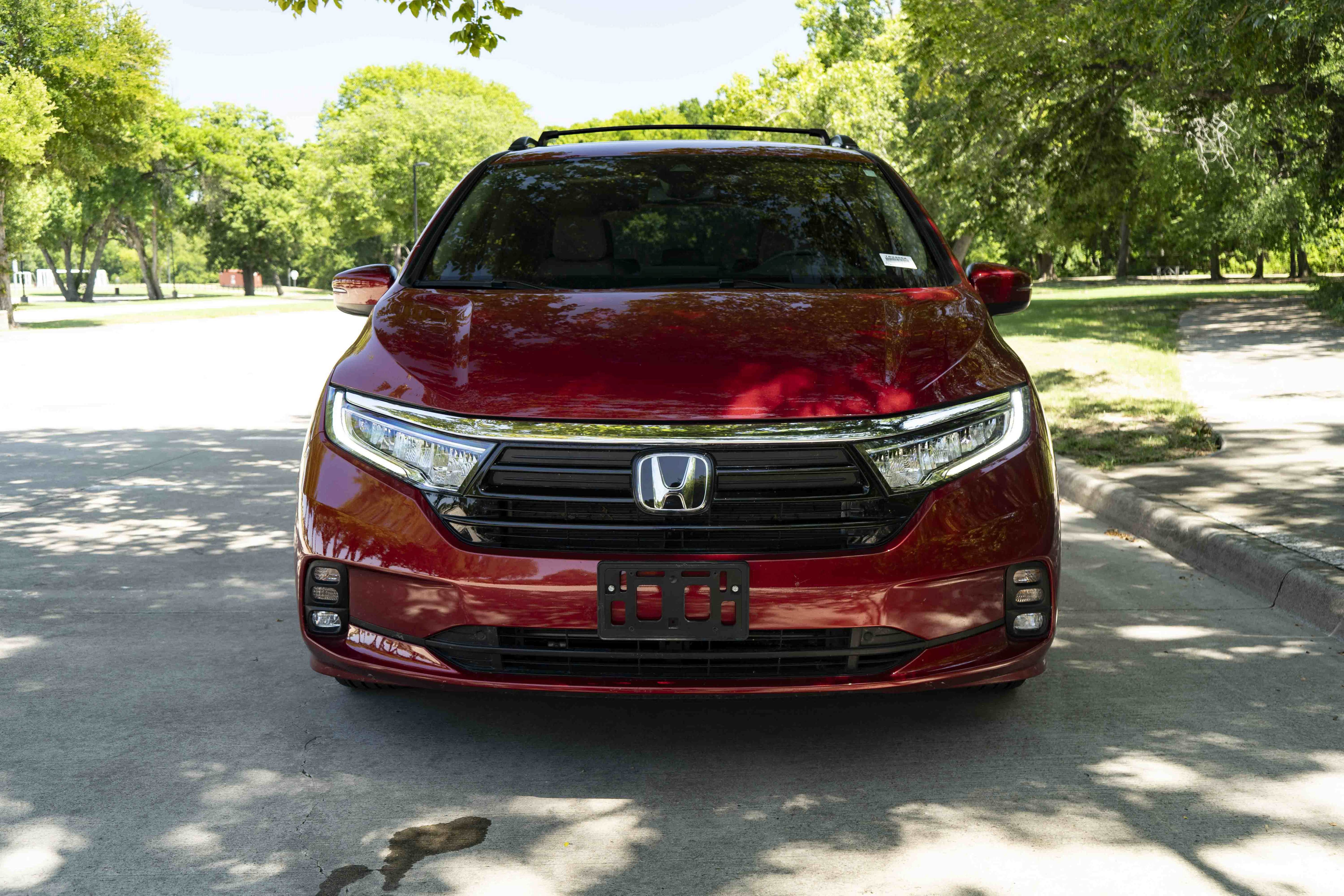 Used 2024 Honda Odyssey EX image 3