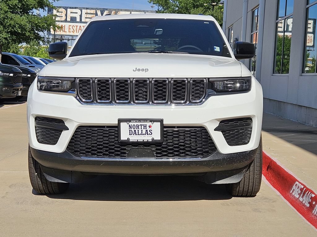 New 2026 Jeep Grand Cherokee Laredo X RWD image 5