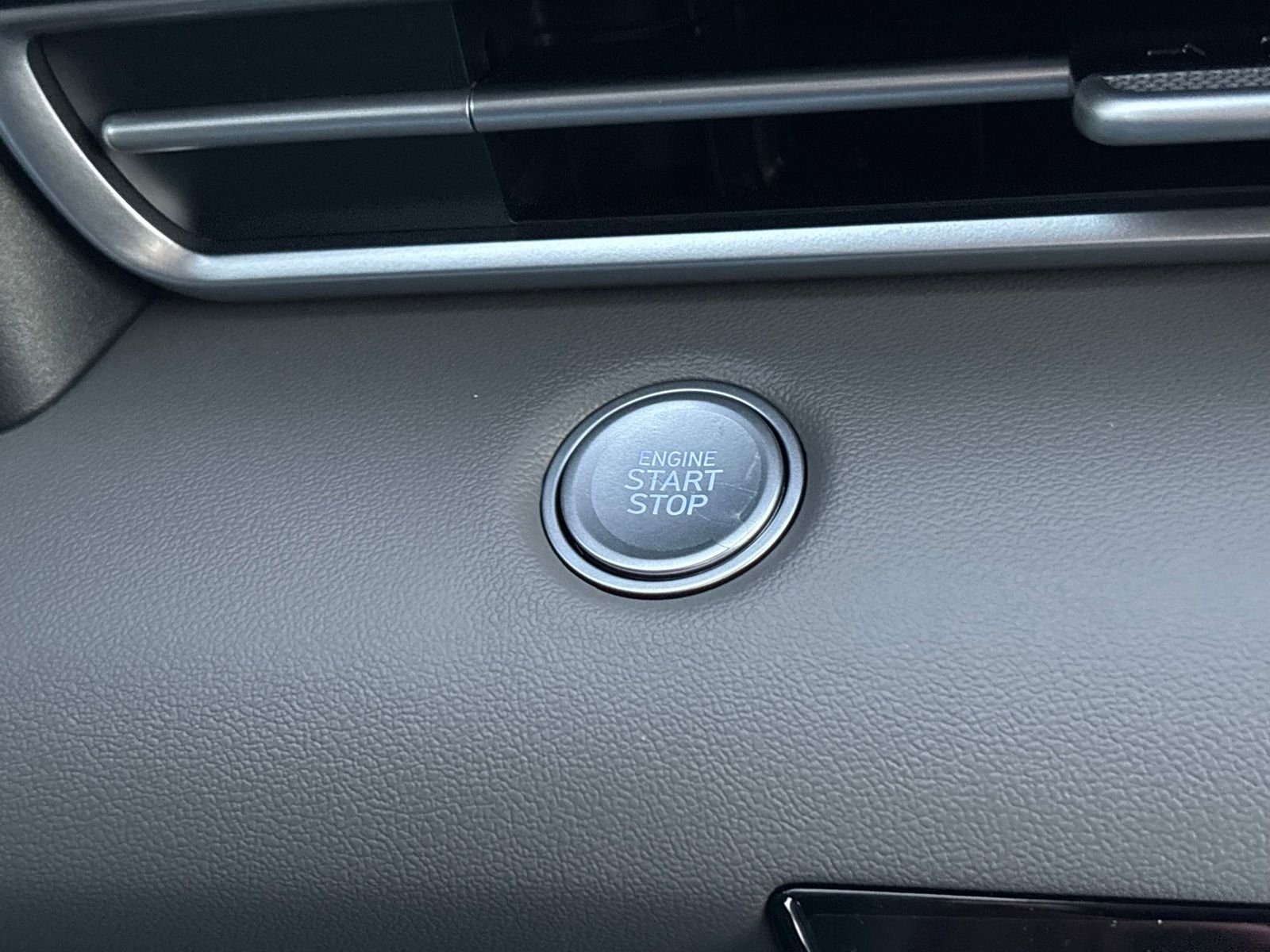 New 2026 Hyundai Elantra Sport image 17