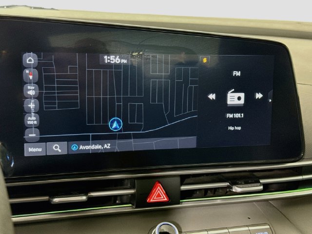 Used 2024 Hyundai Elantra SEL FWD image 13