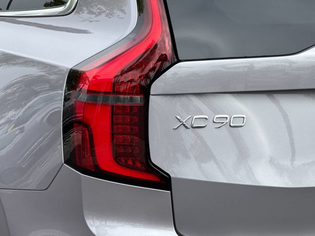 New 2026 Volvo XC90 T8 Plus w/ Protection Package AWD/4WD image 27