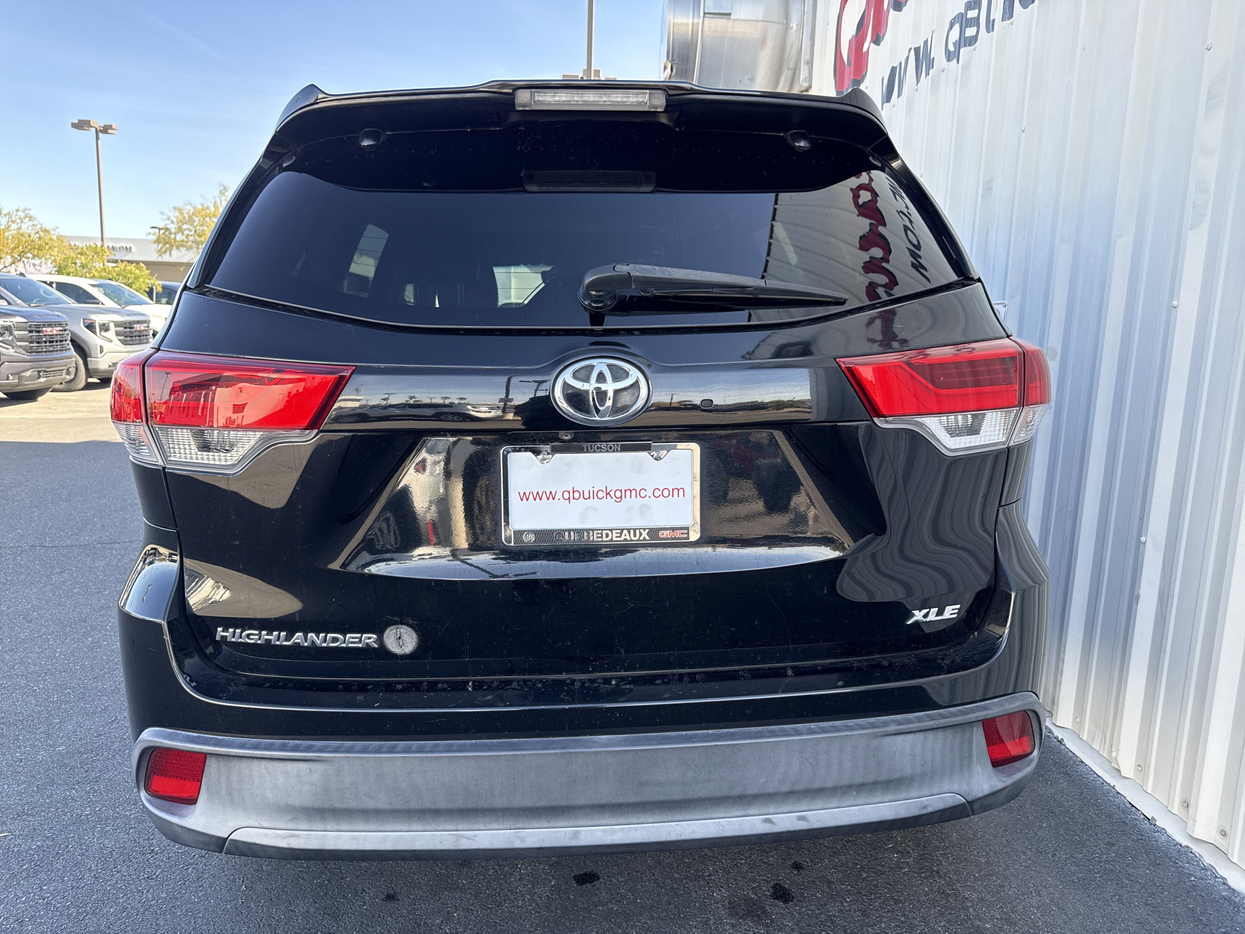 Used 2019 Toyota Highlander XLE image 8