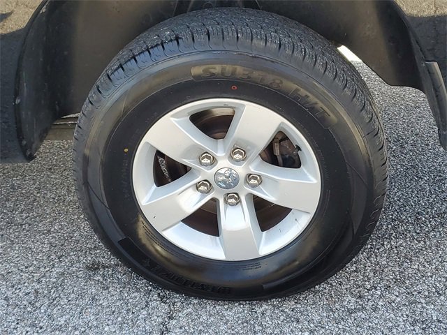 Used 2020 RAM 1500 Classic SLT image 8