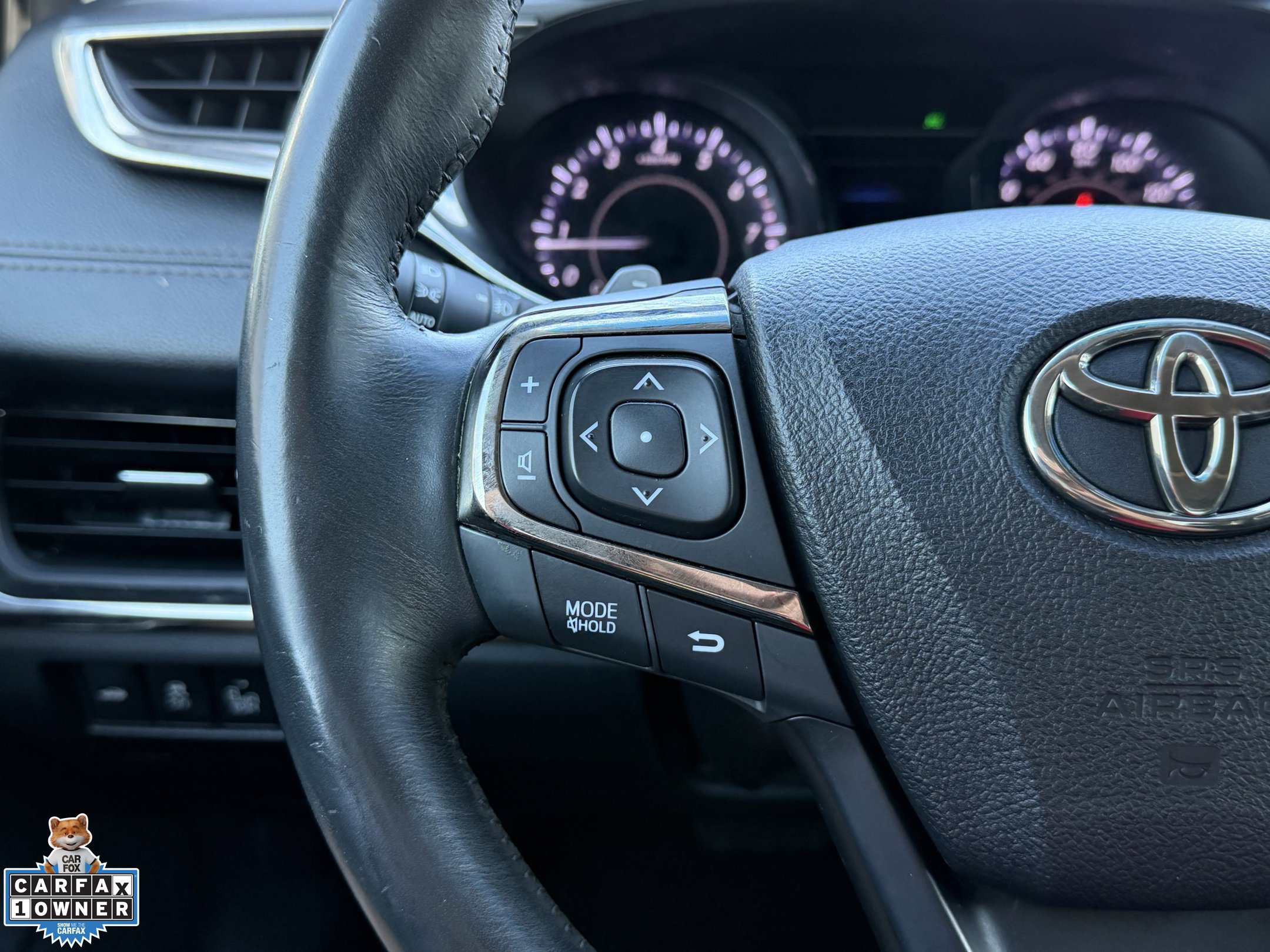 Used 2014 Toyota Avalon Limited w/ Technology Package FWD image 16