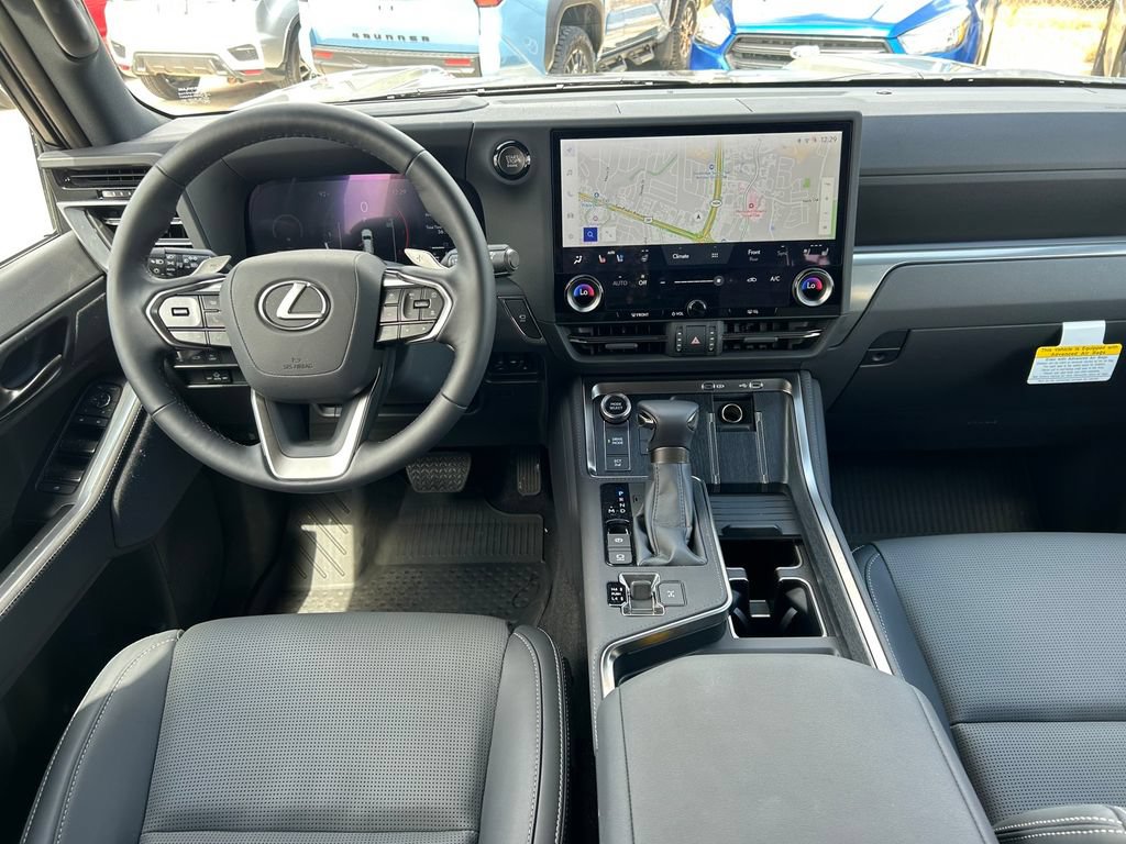 Used 2026 Lexus GX 550 w/ Accessory Package (2T) AWD/4WD image 20