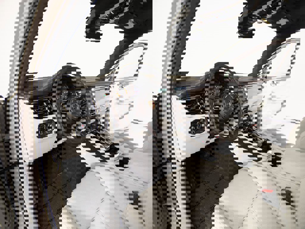 New 2026 Porsche Macan S image 4