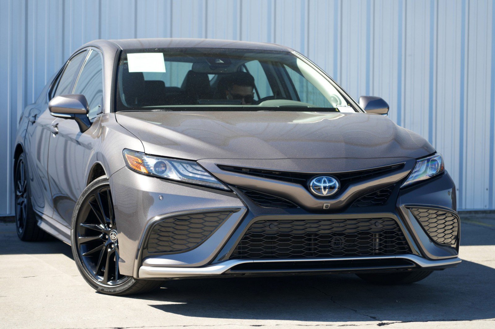 Used 2024 Toyota Camry XSE w/ Navigation Package image 2