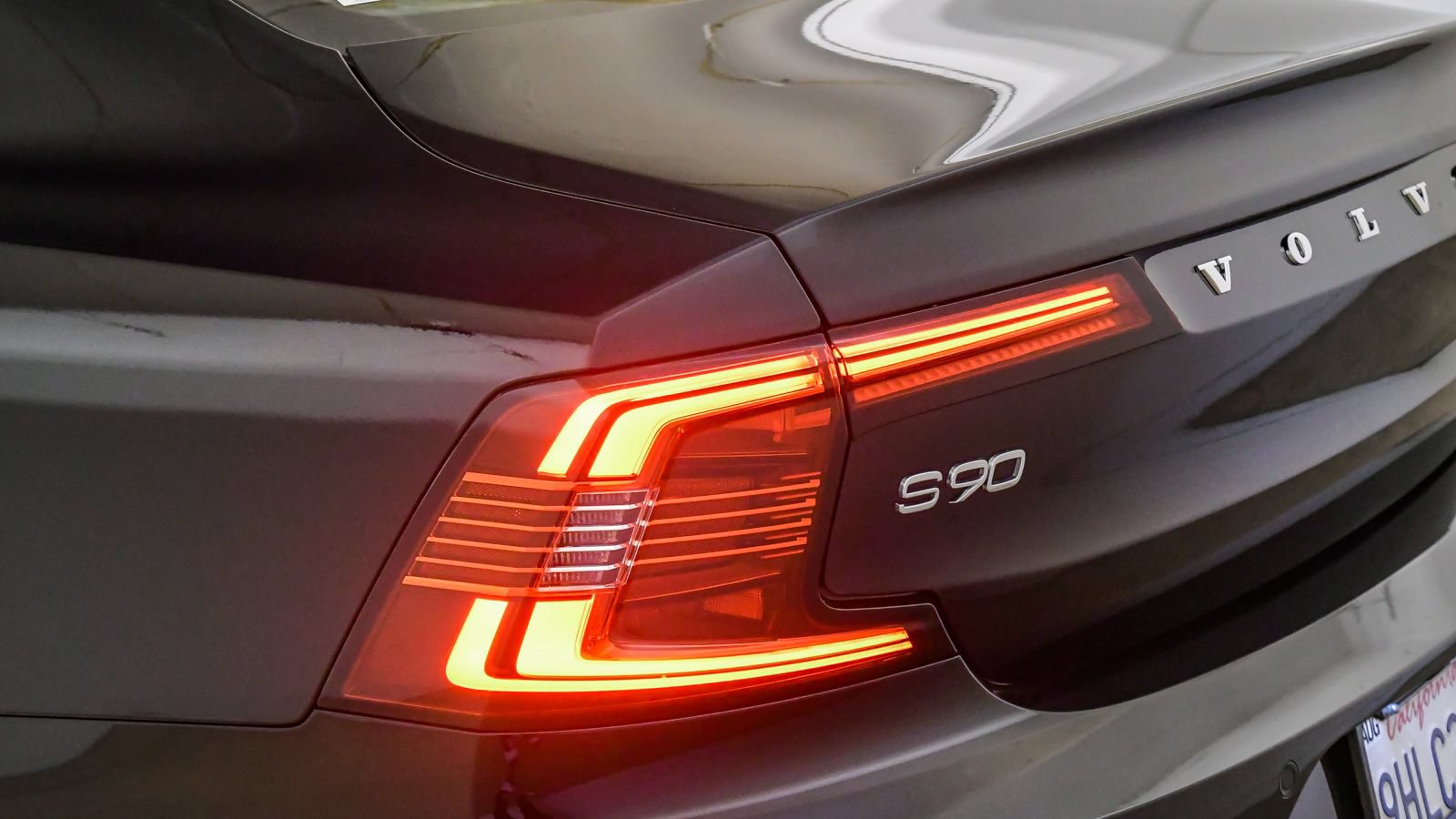 Certified 2023 Volvo S90 B6 Plus AWD/4WD image 12