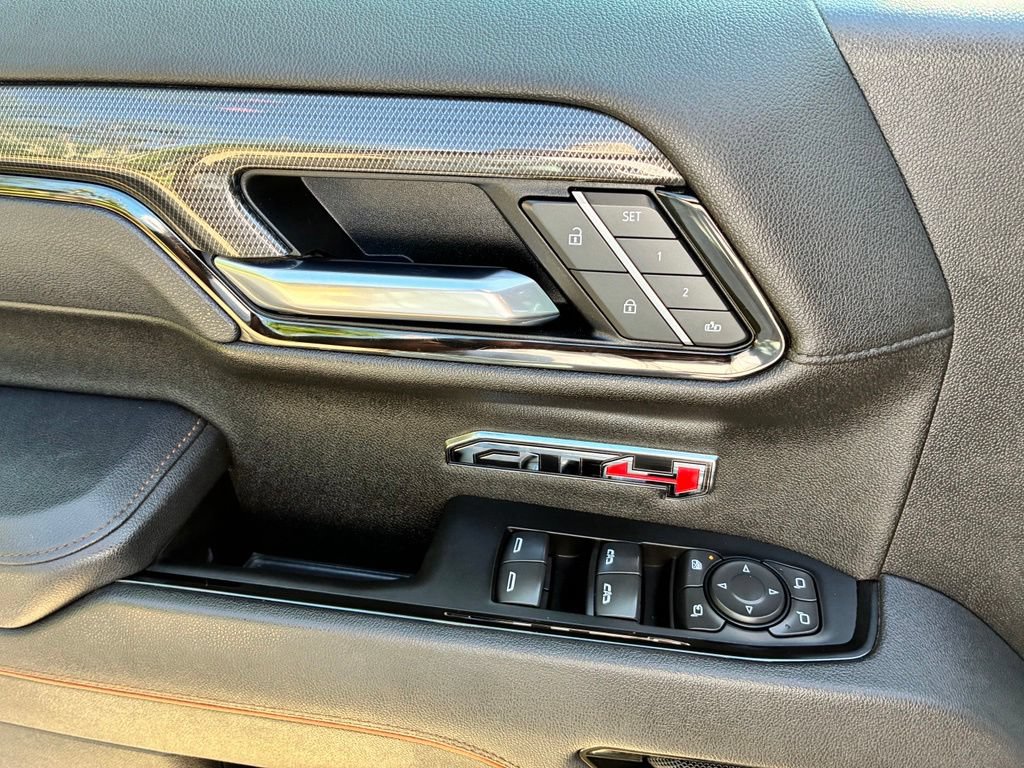 Used 2025 GMC Sierra 1500 AT4 AWD/4WD image 19
