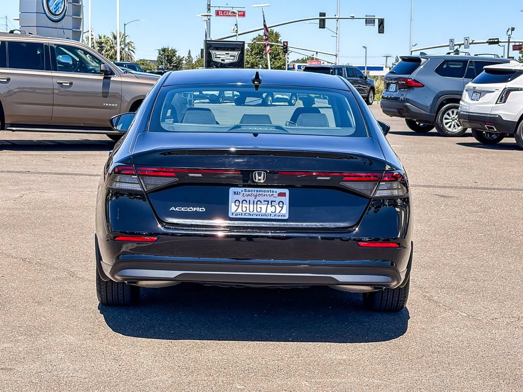Used 2023 Honda Accord EX image 3