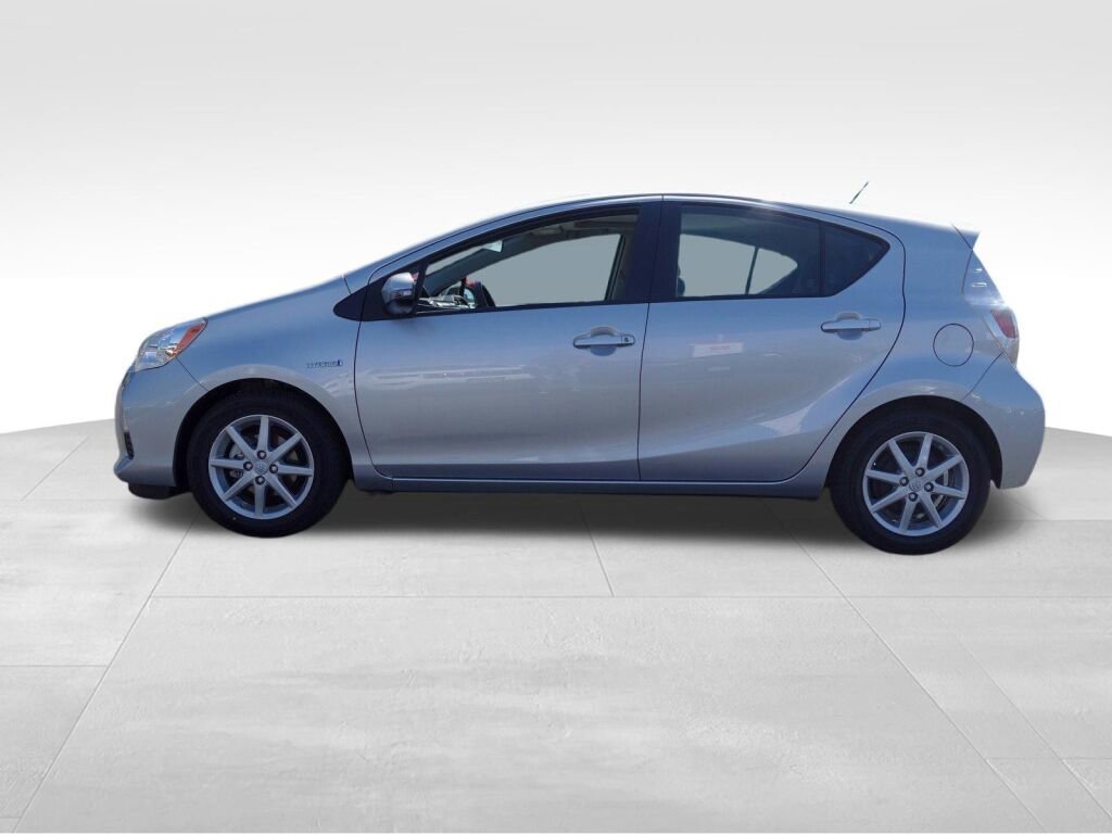 Used 2014 Toyota Prius C Three image 7