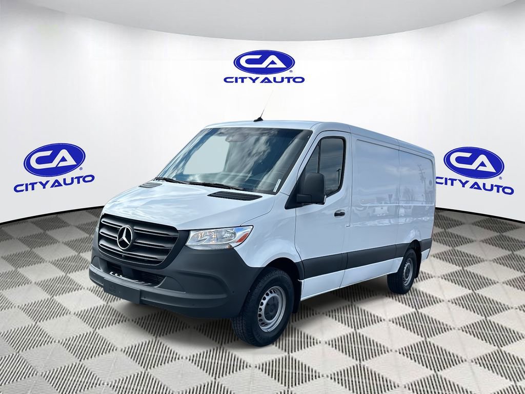 Used 2022 Mercedes-Benz Sprinter 1500 image 9