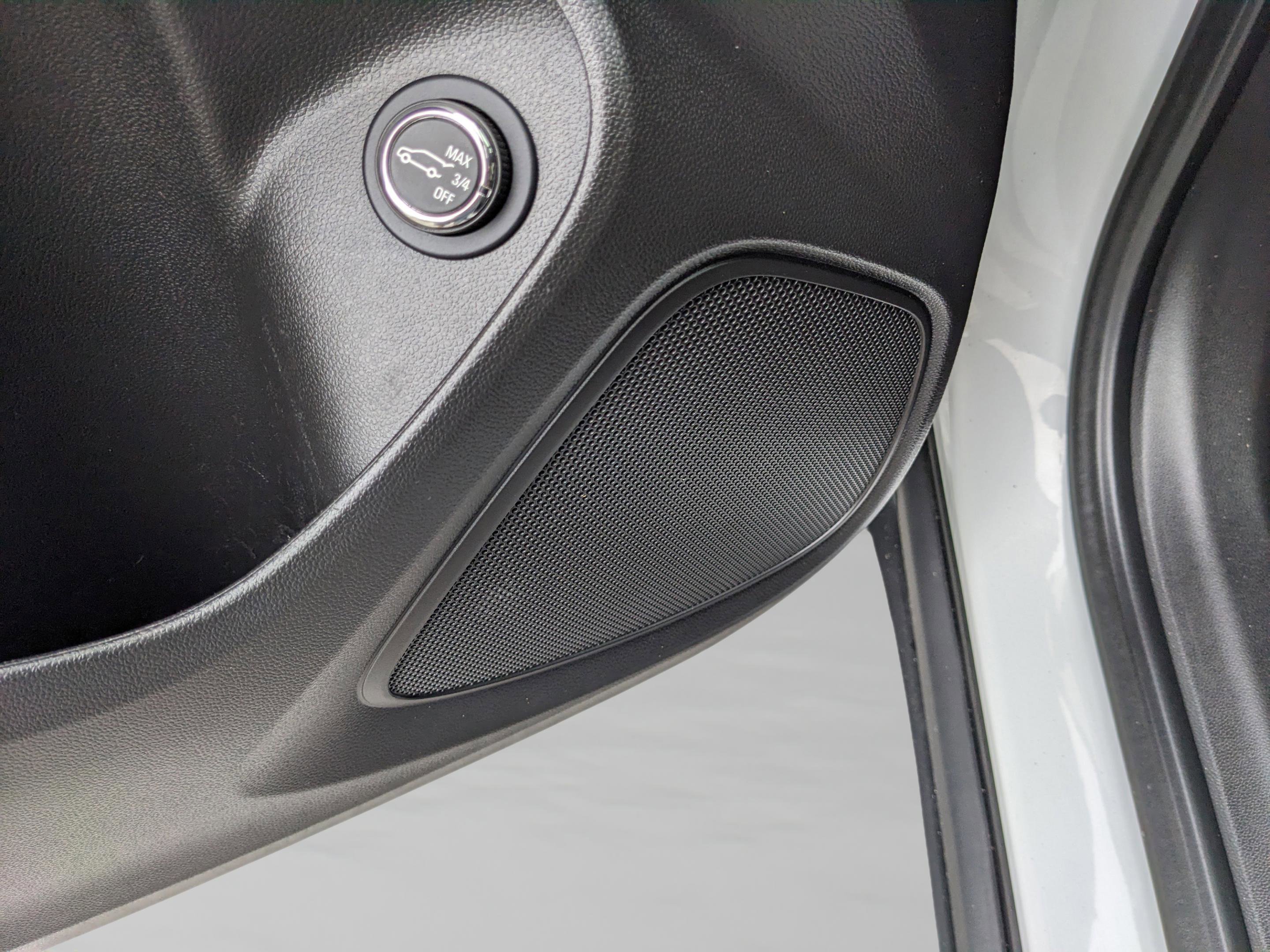 Used 2025 Buick Encore GX Preferred image 40