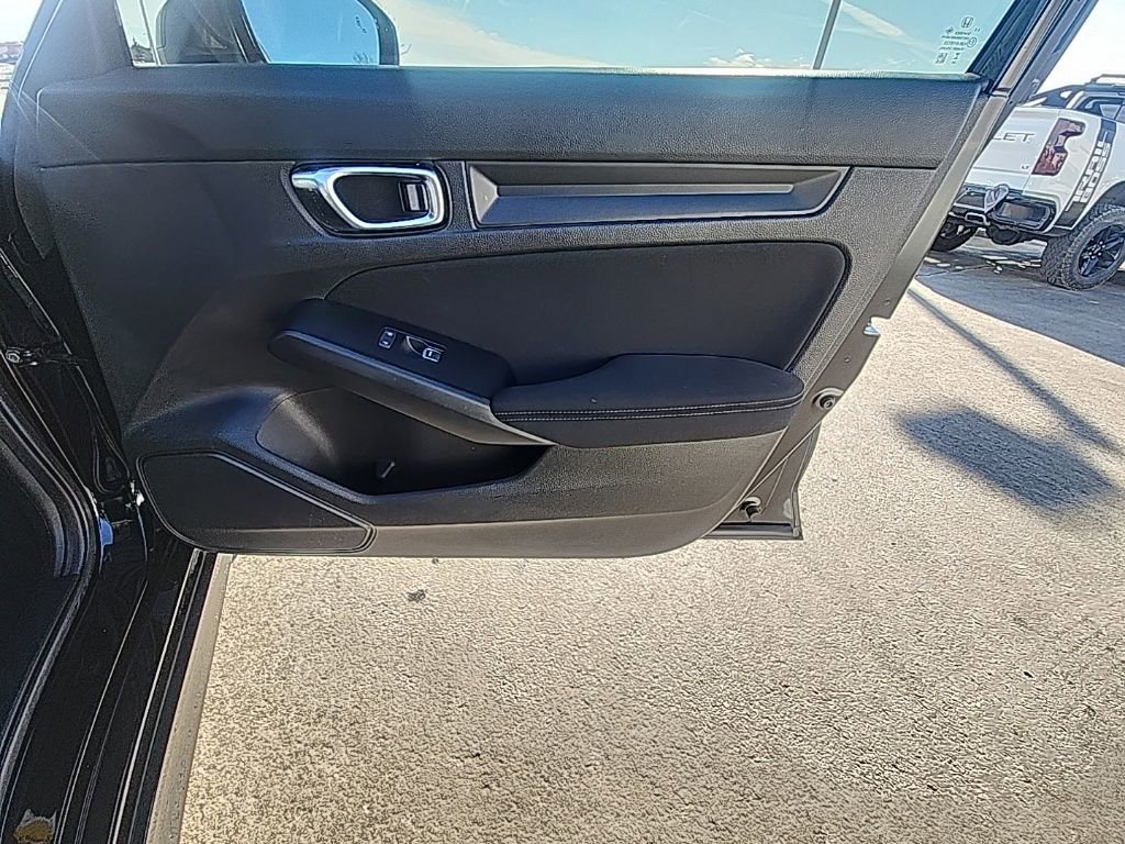 Used 2025 Honda Civic Sport image 30