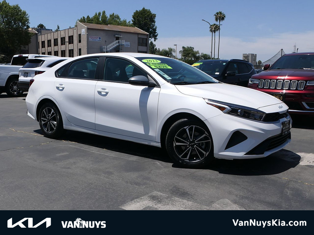 Used 2023 Kia Forte LXS w/ LXS Technology Package FWD image 1