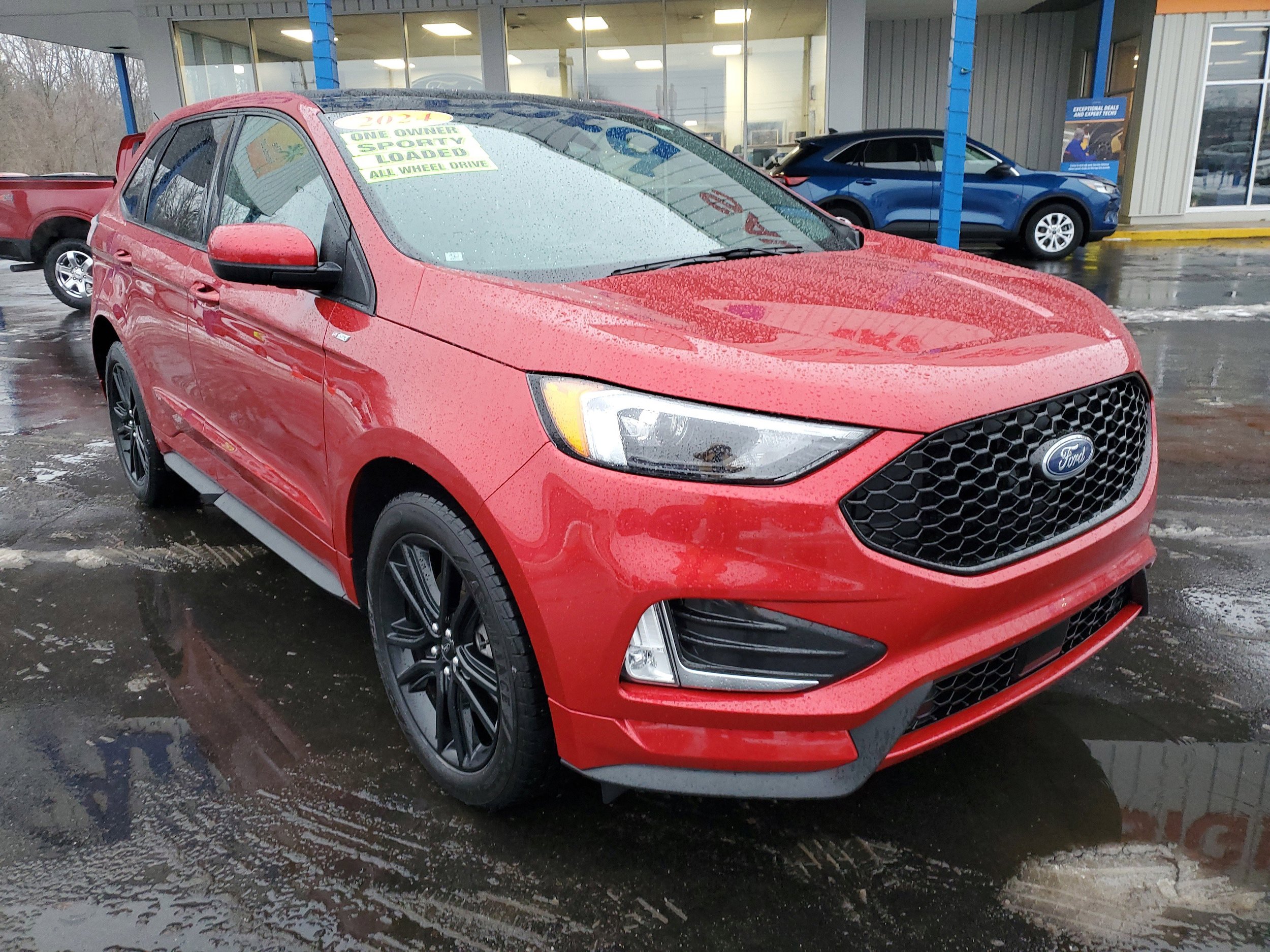 Used 2024 Ford Edge ST-Line w/ Class II Trailer Tow Package AWD/4WD image 7