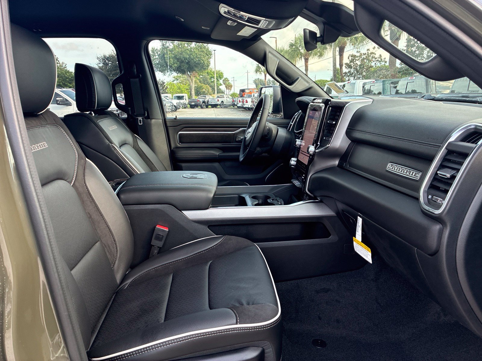 New 2027 RAM 1500 Laramie AWD/4WD image 12
