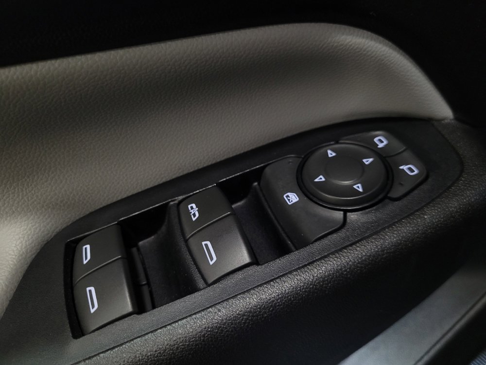 Used 2018 Chevrolet Equinox LS AWD/4WD image 27