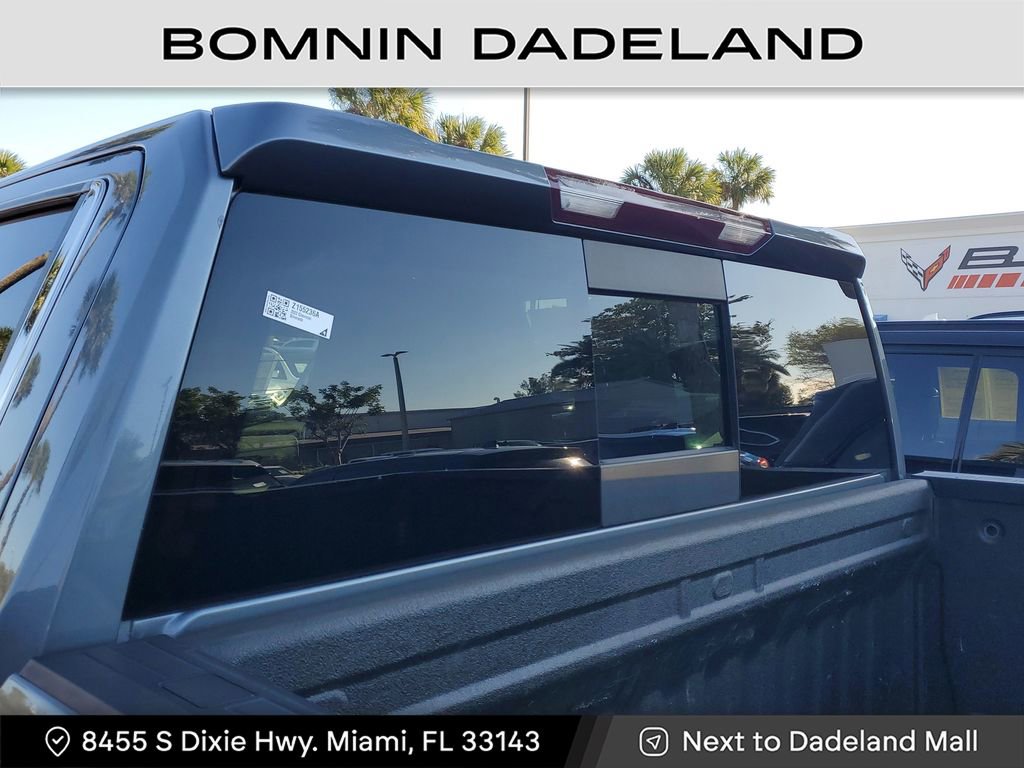 Used 2022 Chevrolet Silverado 1500 LTZ w/ Z71 Off-Road Package image 12