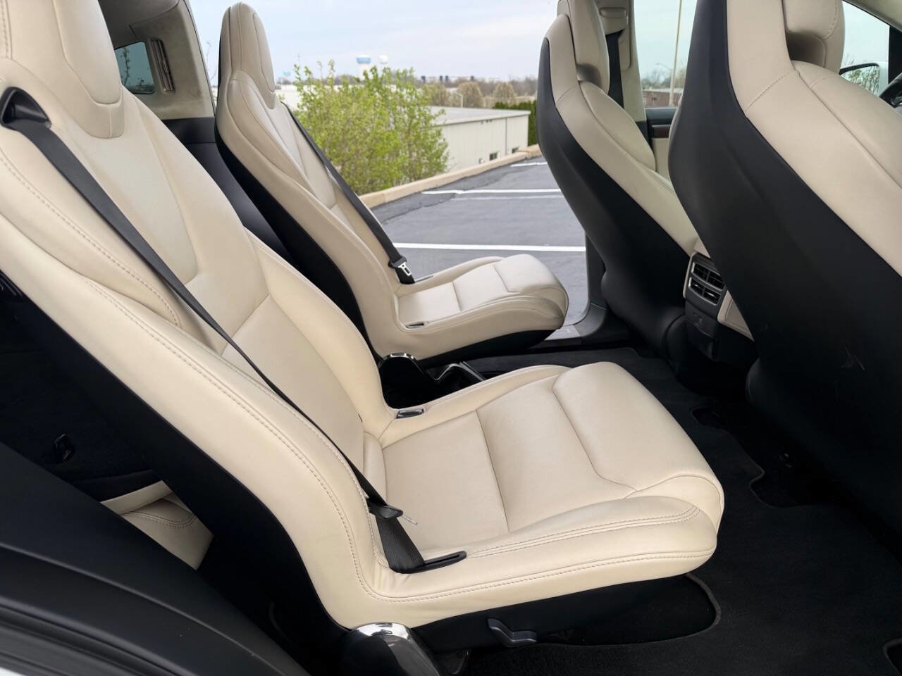 Used 2017 Tesla Model X 100D image 10